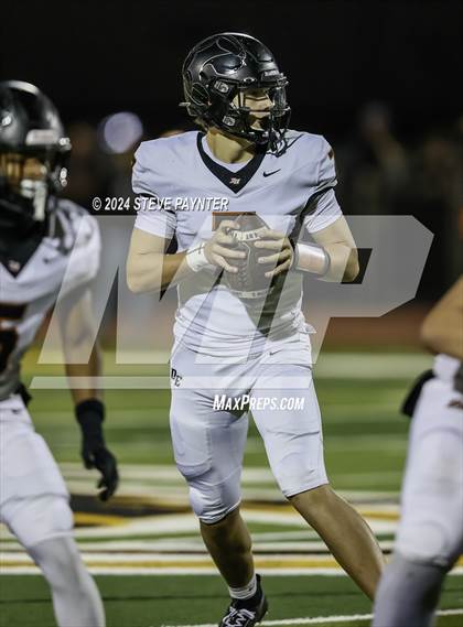 Thumbnail 1 in Desert Edge vs Verrado (AIA 5A Semifinal) photogallery.