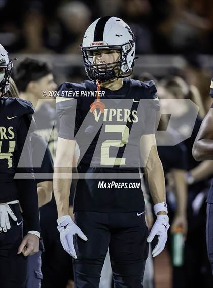 Thumbnail 2 in Desert Edge vs Verrado (AIA 5A Semifinal) photogallery.