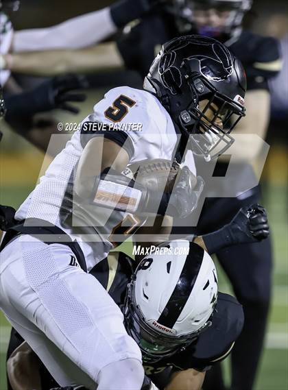 Thumbnail 2 in Desert Edge vs Verrado (AIA 5A Semifinal) photogallery.