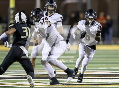Thumbnail 2 in Desert Edge vs Verrado (AIA 5A Semifinal) photogallery.