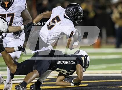 Thumbnail 3 in Desert Edge vs Verrado (AIA 5A Semifinal) photogallery.