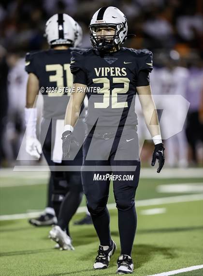 Thumbnail 2 in Desert Edge vs Verrado (AIA 5A Semifinal) photogallery.