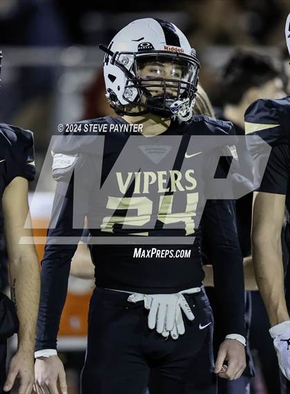 Thumbnail 3 in Desert Edge vs Verrado (AIA 5A Semifinal) photogallery.