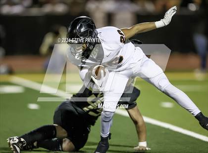 Thumbnail 1 in Desert Edge vs Verrado (AIA 5A Semifinal) photogallery.