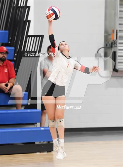 Thumbnail 2 in Seton Catholic vs. Mountain Ridge (Nike TOC Southwest) photogallery.
