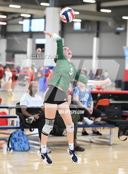 Thumbnail 1 in Seton Catholic vs. Mountain Ridge (Nike TOC Southwest) photogallery.