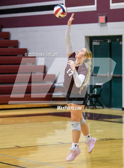 Thumbnail 2 in JV: Comanche @ Millsap photogallery.