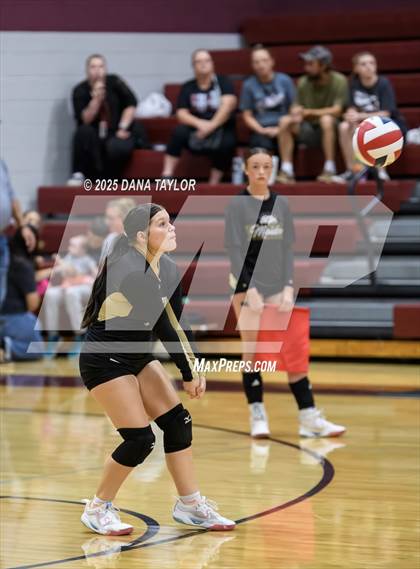 Thumbnail 2 in JV: Comanche @ Millsap photogallery.