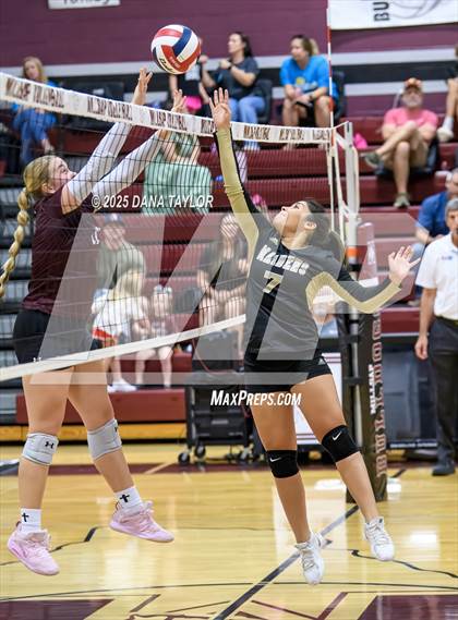 Thumbnail 2 in JV: Comanche @ Millsap photogallery.
