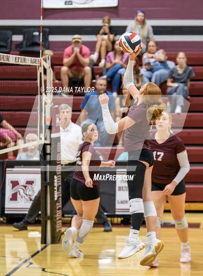 Thumbnail 1 in JV: Comanche @ Millsap photogallery.