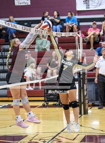 Thumbnail 1 in JV: Comanche @ Millsap photogallery.