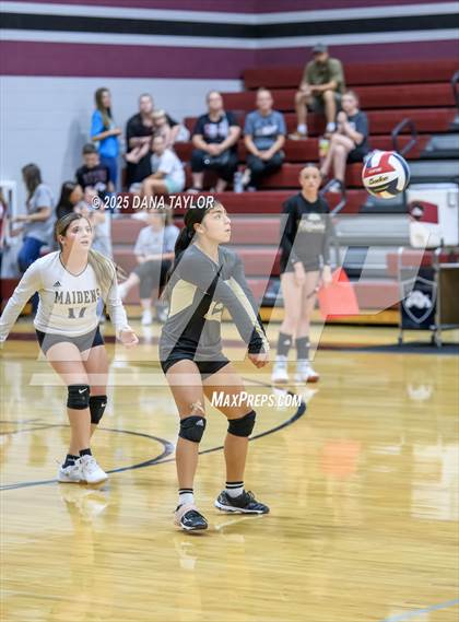 Thumbnail 2 in JV: Comanche @ Millsap photogallery.