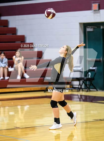 Thumbnail 1 in JV: Comanche @ Millsap photogallery.