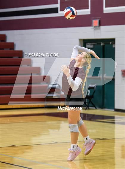 Thumbnail 1 in JV: Comanche @ Millsap photogallery.