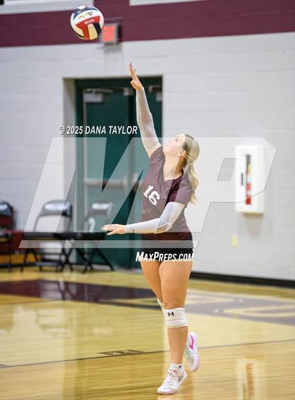 Thumbnail 1 in JV: Comanche @ Millsap photogallery.