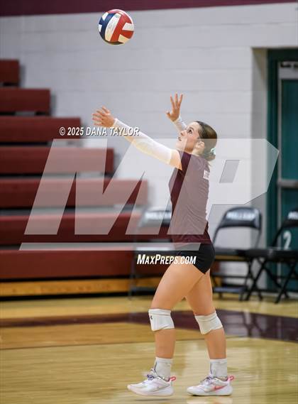 Thumbnail 3 in JV: Comanche @ Millsap photogallery.