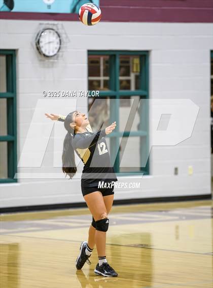 Thumbnail 1 in JV: Comanche @ Millsap photogallery.