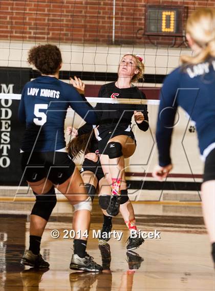 Thumbnail 1 in Downey @ Modesto photogallery.