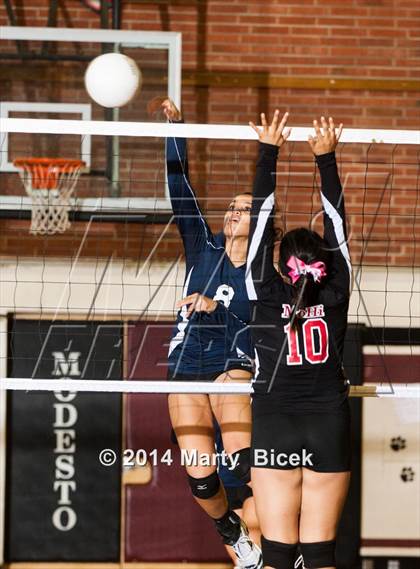 Thumbnail 3 in Downey @ Modesto photogallery.