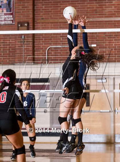 Thumbnail 2 in Downey @ Modesto photogallery.