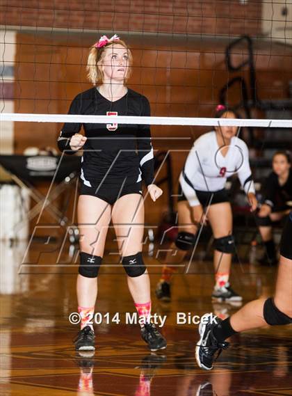 Thumbnail 2 in Downey @ Modesto photogallery.