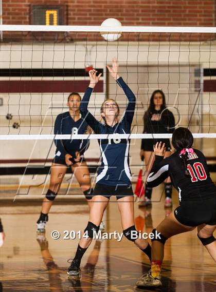Thumbnail 3 in Downey @ Modesto photogallery.