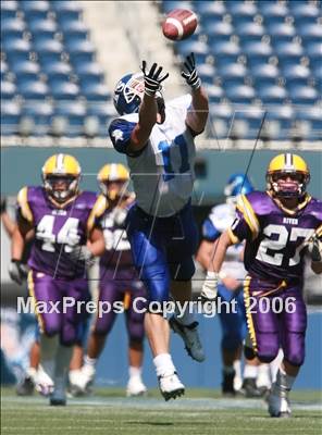 Thumbnail 3 in Curtis vs Columbia River (Kickoff Classic) photogallery.