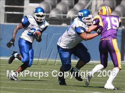 Thumbnail 3 in Curtis vs Columbia River (Kickoff Classic) photogallery.