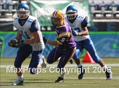 Thumbnail 2 in Curtis vs Columbia River (Kickoff Classic) photogallery.