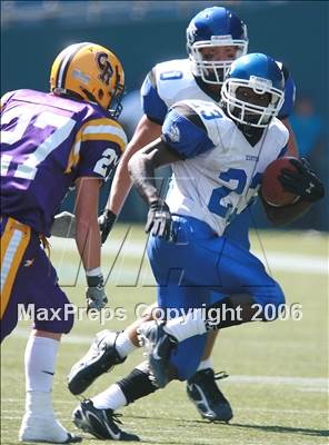 Thumbnail 3 in Curtis vs Columbia River (Kickoff Classic) photogallery.