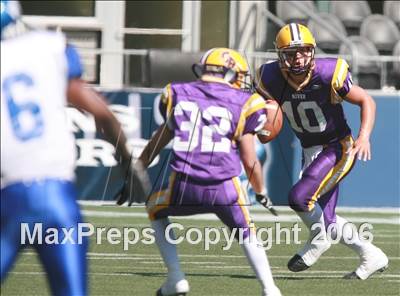 Thumbnail 1 in Curtis vs Columbia River (Kickoff Classic) photogallery.