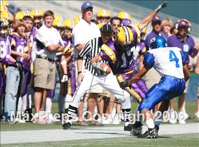 Thumbnail 1 in Curtis vs Columbia River (Kickoff Classic) photogallery.