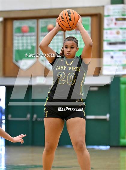 Thumbnail 1 in Vanden vs. Mission Hills (St. Mary's MLK Classic) photogallery.