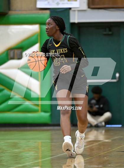 Thumbnail 3 in Vanden vs. Mission Hills (St. Mary's MLK Classic) photogallery.