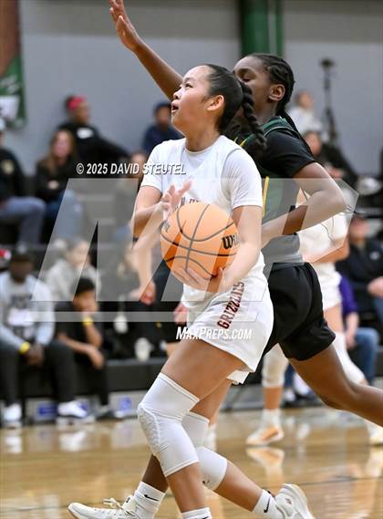 Thumbnail 3 in Vanden vs. Mission Hills (St. Mary's MLK Classic) photogallery.