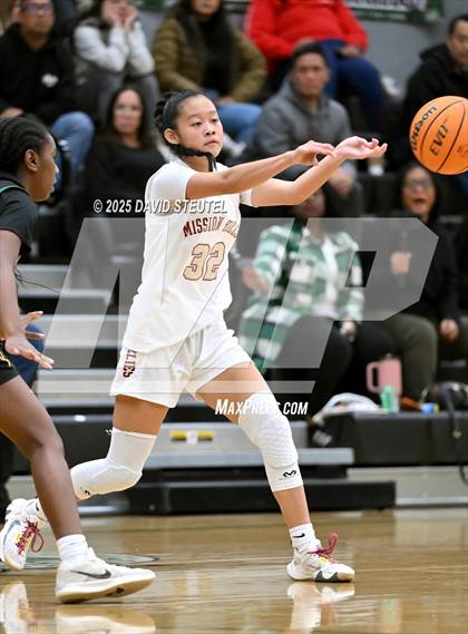 Thumbnail 2 in Vanden vs. Mission Hills (St. Mary's MLK Classic) photogallery.