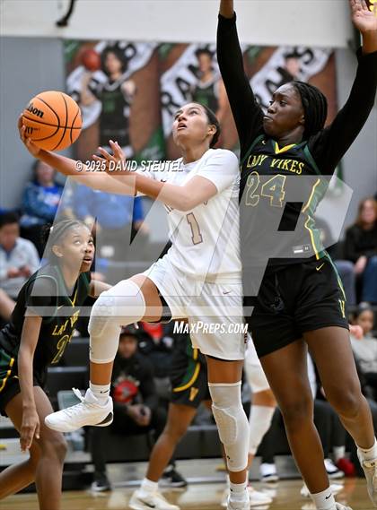 Thumbnail 3 in Vanden vs. Mission Hills (St. Mary's MLK Classic) photogallery.