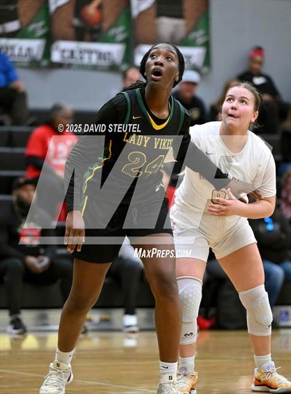 Thumbnail 1 in Vanden vs. Mission Hills (St. Mary's MLK Classic) photogallery.