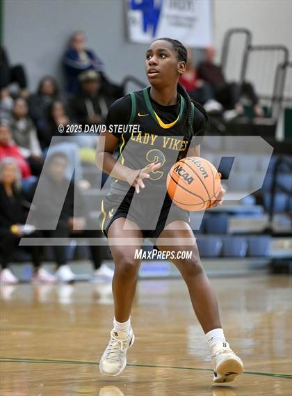 Thumbnail 2 in Vanden vs. Mission Hills (St. Mary's MLK Classic) photogallery.