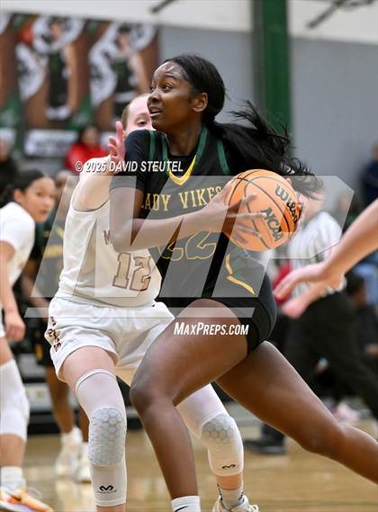 Thumbnail 1 in Vanden vs. Mission Hills (St. Mary's MLK Classic) photogallery.