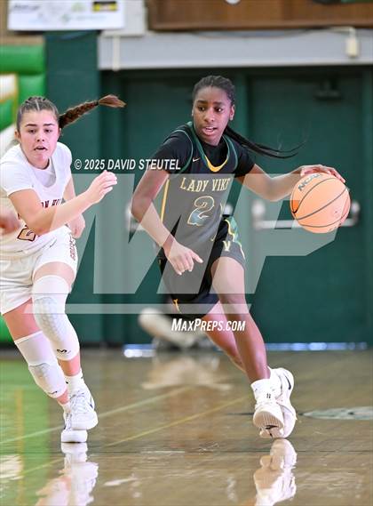 Thumbnail 2 in Vanden vs. Mission Hills (St. Mary's MLK Classic) photogallery.