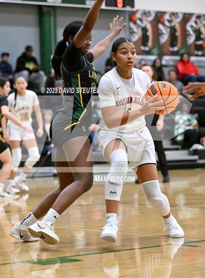 Thumbnail 2 in Vanden vs. Mission Hills (St. Mary's MLK Classic) photogallery.
