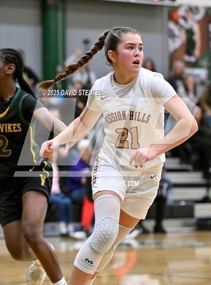 Thumbnail 3 in Vanden vs. Mission Hills (St. Mary's MLK Classic) photogallery.