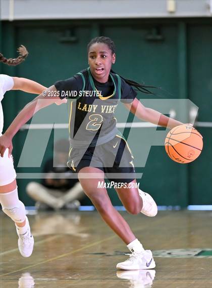 Thumbnail 1 in Vanden vs. Mission Hills (St. Mary's MLK Classic) photogallery.