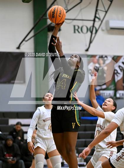 Thumbnail 3 in Vanden vs. Mission Hills (St. Mary's MLK Classic) photogallery.