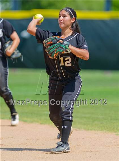 Thumbnail 2 in O'Connor vs Clark (UIL Region 4 Quarterfinal Playoff) photogallery.