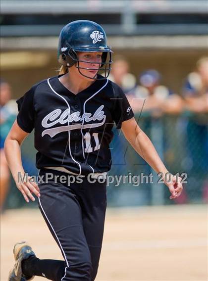 Thumbnail 1 in O'Connor vs Clark (UIL Region 4 Quarterfinal Playoff) photogallery.