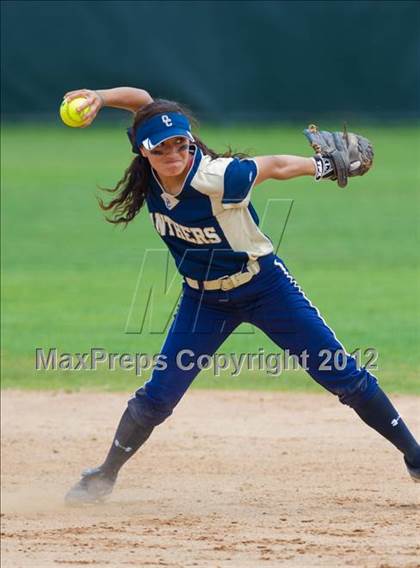 Thumbnail 3 in O'Connor vs Clark (UIL Region 4 Quarterfinal Playoff) photogallery.