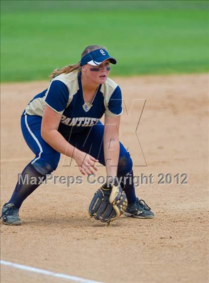 Thumbnail 2 in O'Connor vs Clark (UIL Region 4 Quarterfinal Playoff) photogallery.