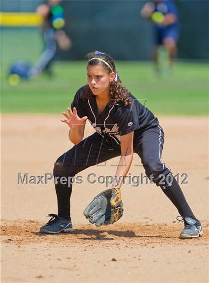 Thumbnail 2 in O'Connor vs Clark (UIL Region 4 Quarterfinal Playoff) photogallery.
